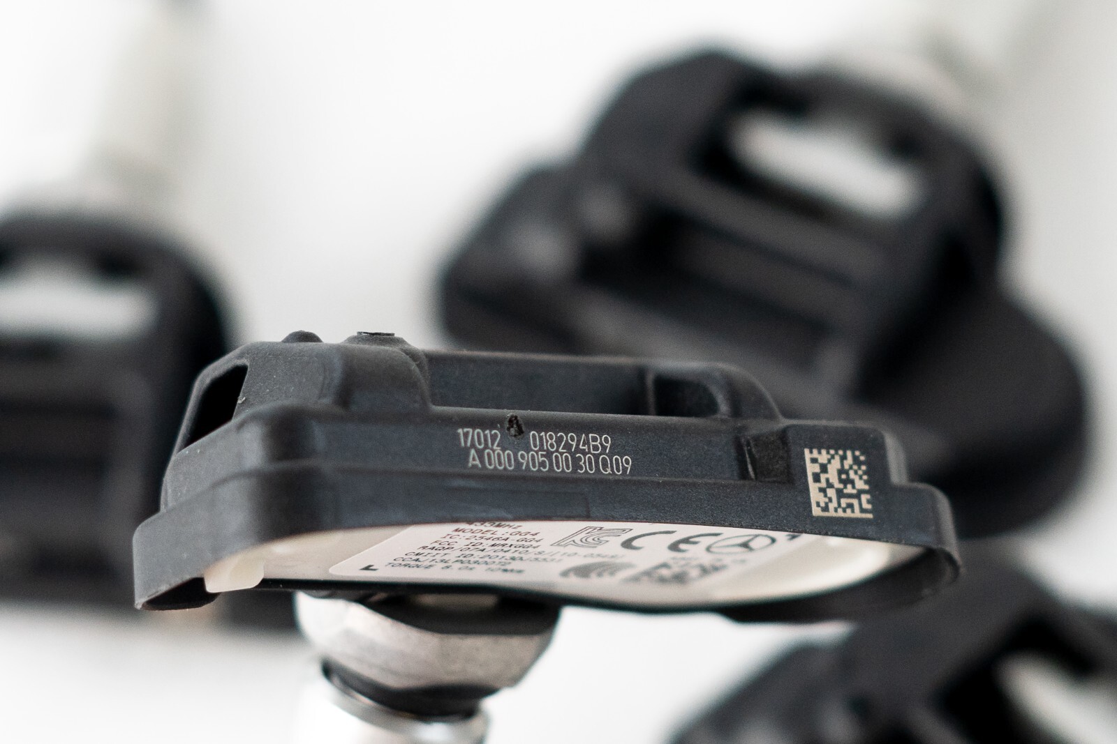 Mercedes CLA250 ML550 C350 E350 Sprinter OEM Genuine Tire TPMS Sensor Set of 4 - Image 3