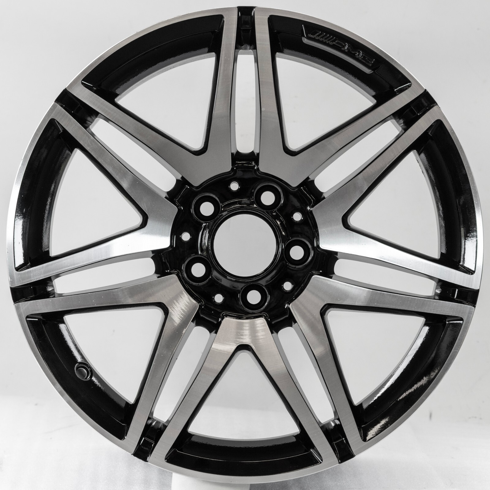 Mercedes C250 C300 C350 18" inch Rear rim 2008-2015 Genuine Original AMG wheel – Image 2