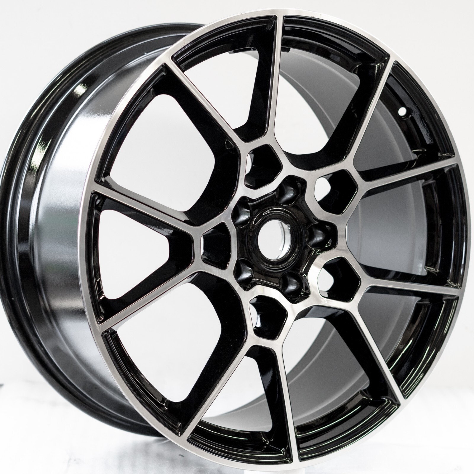 Aston Martin DBX 22" inch Front Rim OEM 2020 2021 2022 2023 Genuine Wheel - Image 10