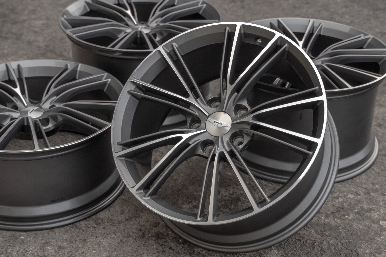 Aston Martin Vanquish 20" inch rim OEM 2012-2018 Genuine Forged wheel set of 4 – Image 10