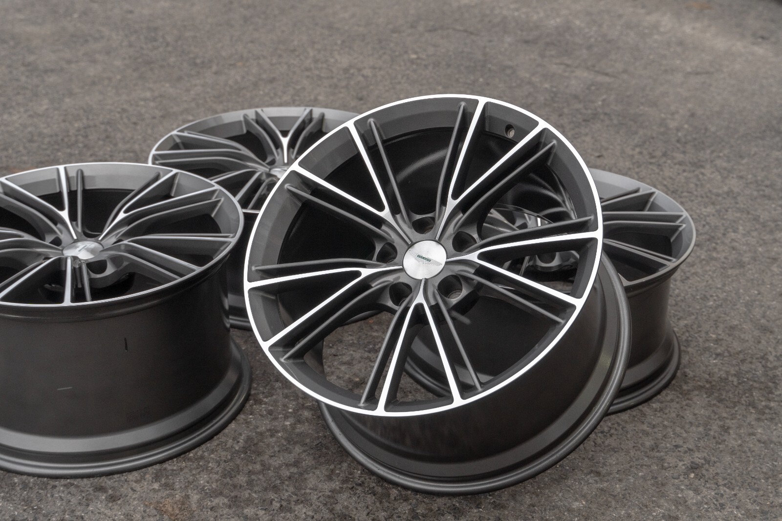 Aston Martin Vanquish 20" inch rim OEM 2012-2018 Genuine Forged wheel set of 4 – Image 18