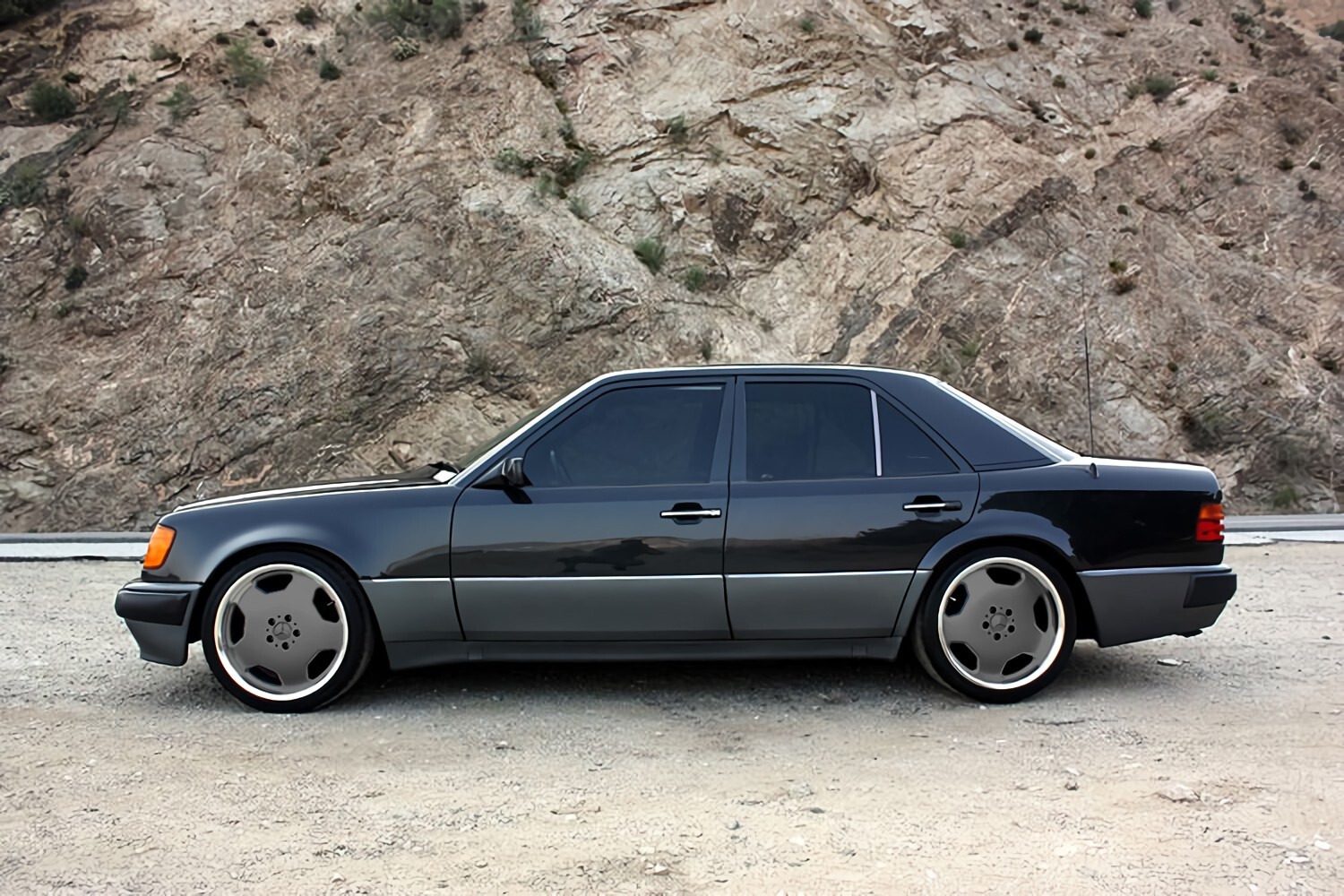 Mercedes 500E S500 S600 19" inch OEM Monoblock II Genuine AMG Wheel Square SET - Image 23