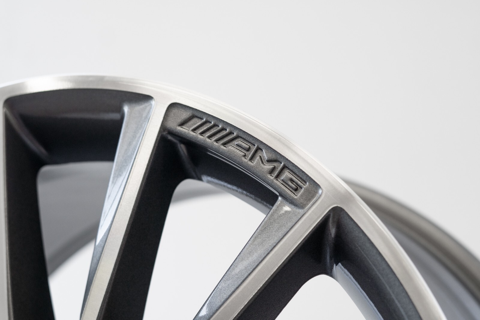 Mercedes C300 C400 19" inch rear rim OEM 2015-2022 Genuine Original AMG wheel - Image 6