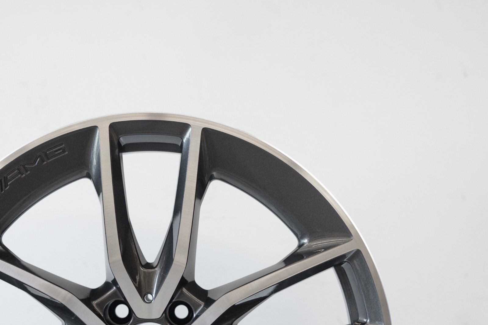 Mercedes C43 19" inch Rear rim OEM 2018 2019 2020 2021 AMG Factory Wheel - Image 3