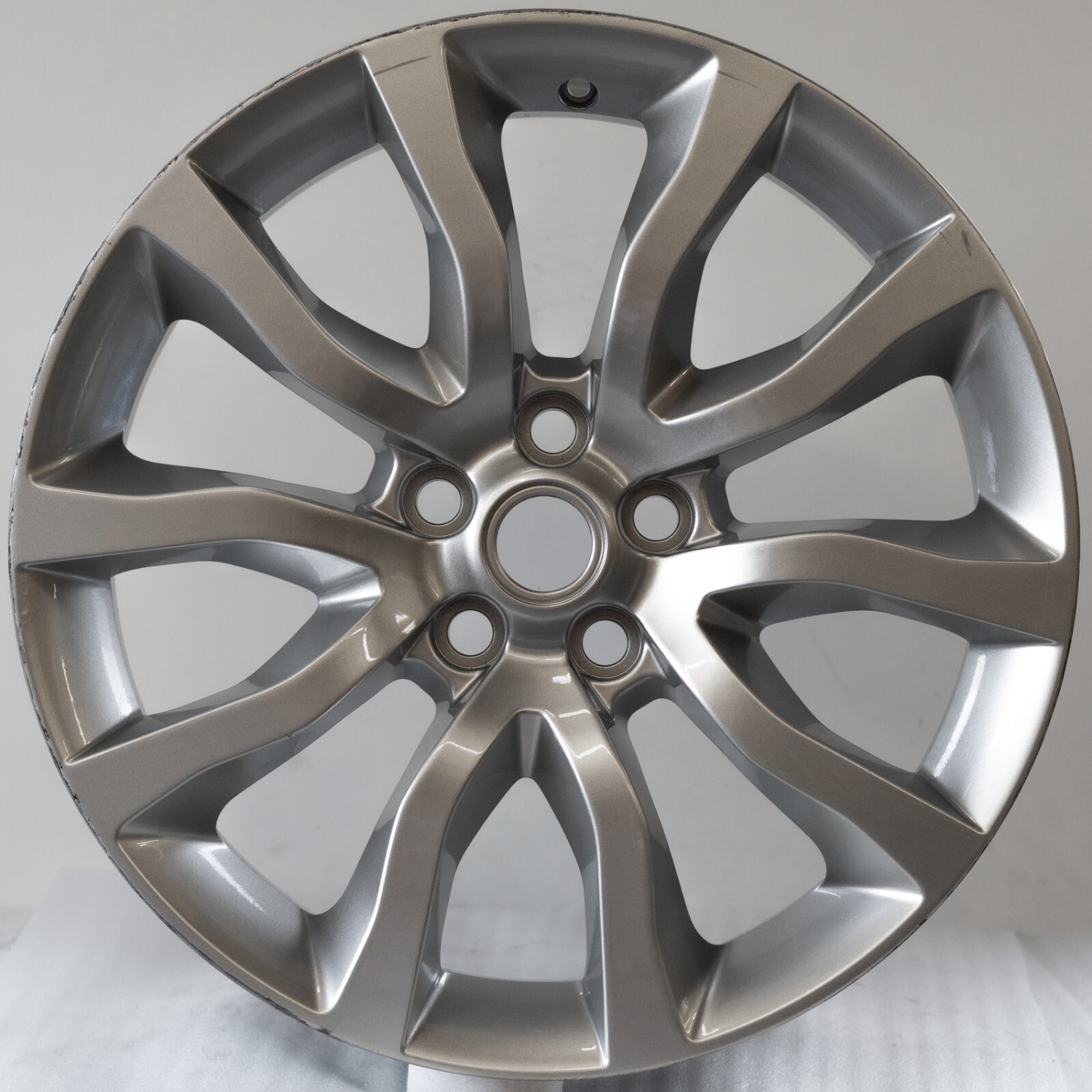 Range Rover Sport 20" inch rim OEM 2014 2015 2016 2017 2018 2019 2020 Mag Wheel - Image 2