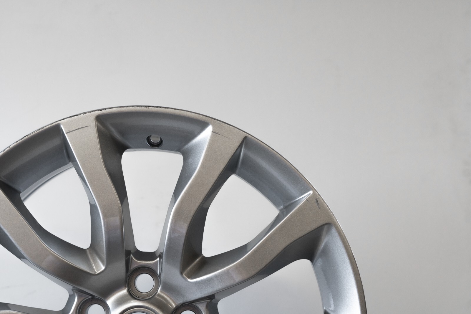 Range Rover Sport 20" inch rim OEM 2014 2015 2016 2017 2018 2019 2020 Mag Wheel - Image 3