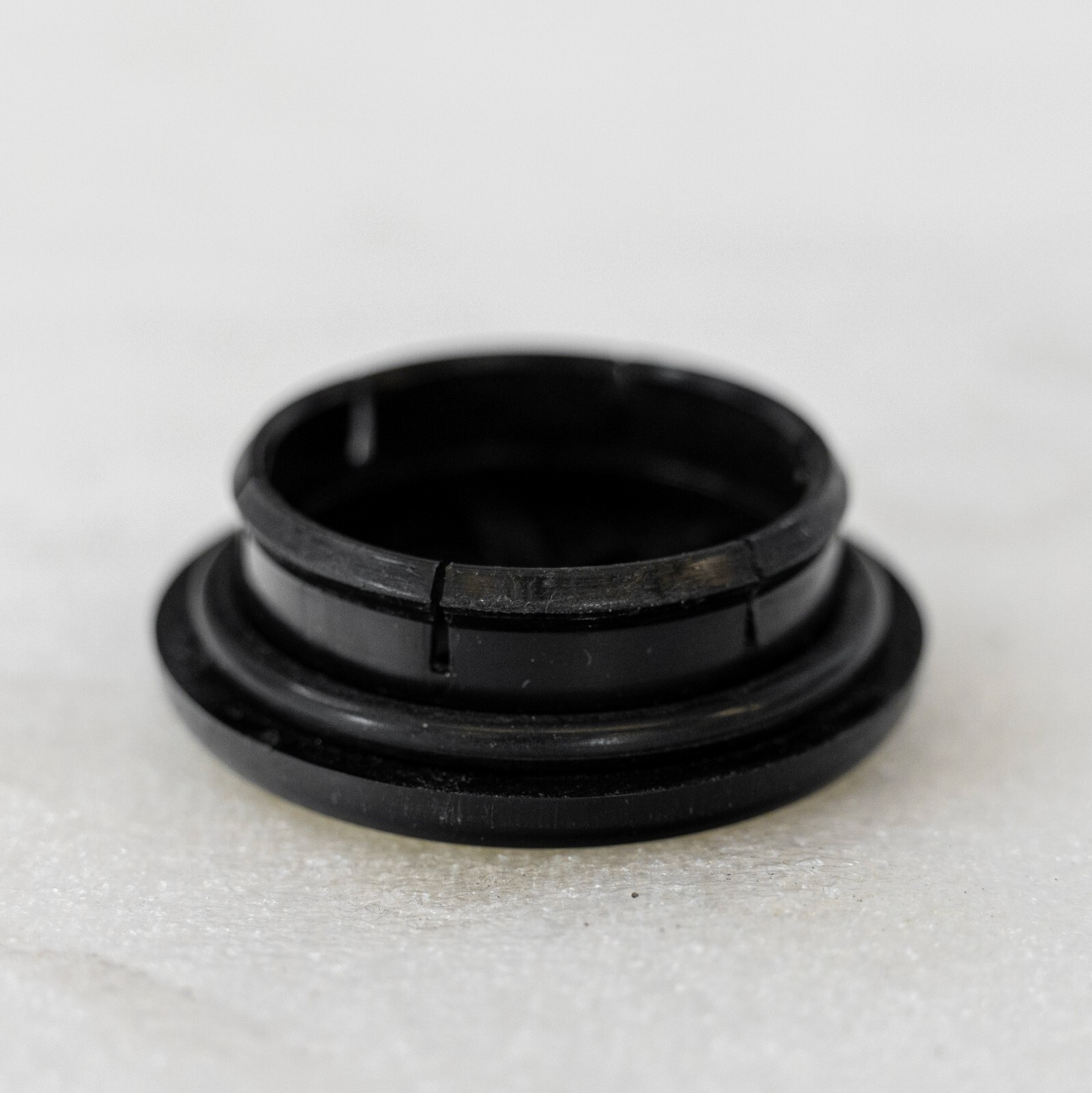 Ferrari Center cap OEM Genuine Yellow with black Prancing Horse 340066 - Image 10