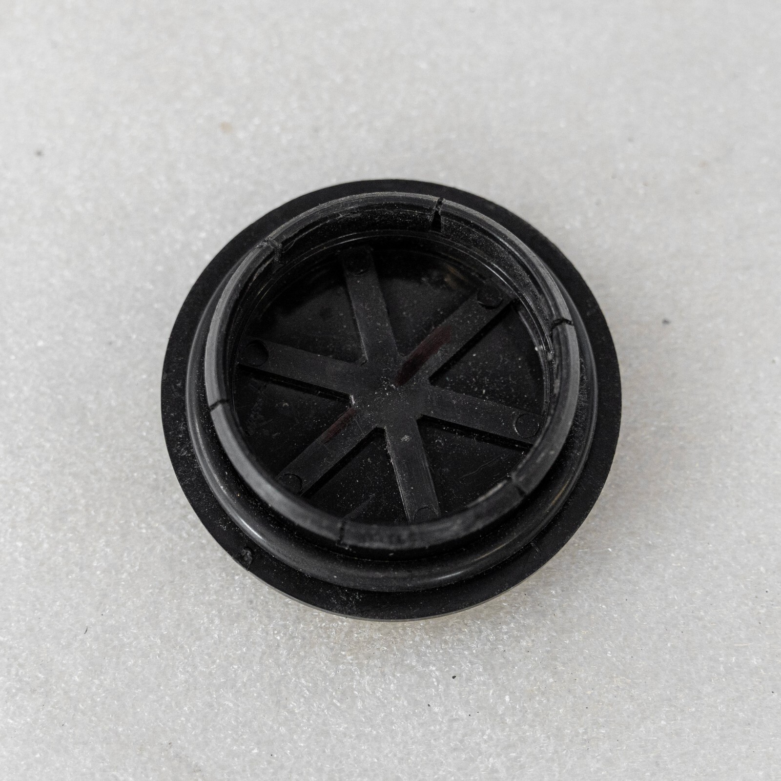 Ferrari Center cap OEM Genuine Yellow with black Prancing Horse 340066 - Image 11