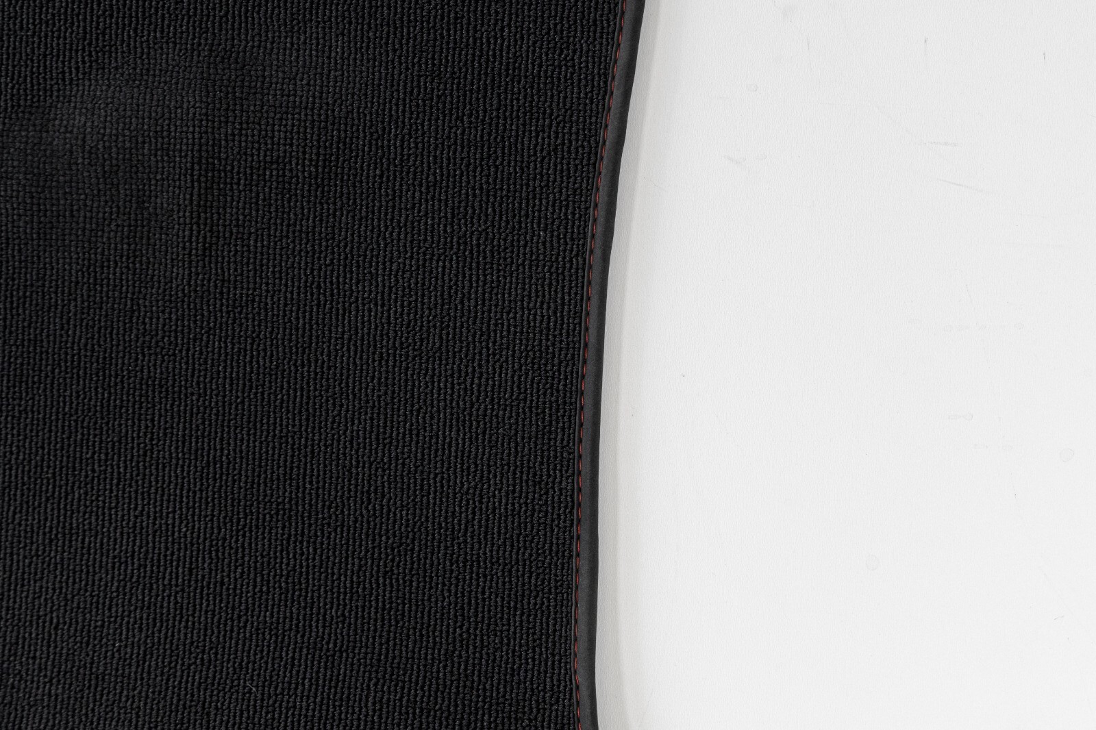 Mercedes CLA250 CLA45 GLA250 GLA45 AMG Floor Mat set OEM with Red stitching – Image 4