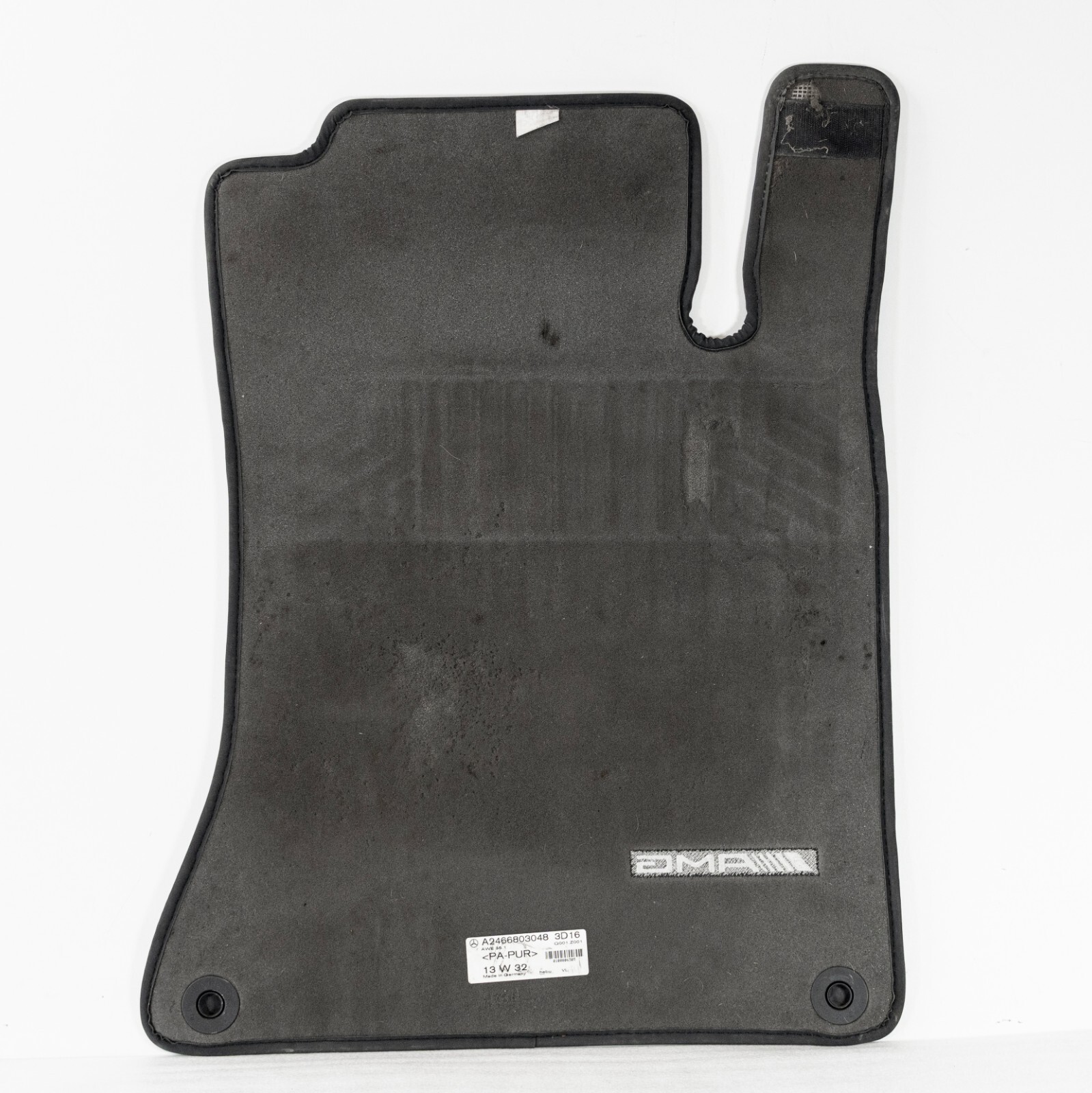 Mercedes CLA250 CLA45 GLA250 GLA45 AMG Floor Mat set OEM with Red stitching – Image 10