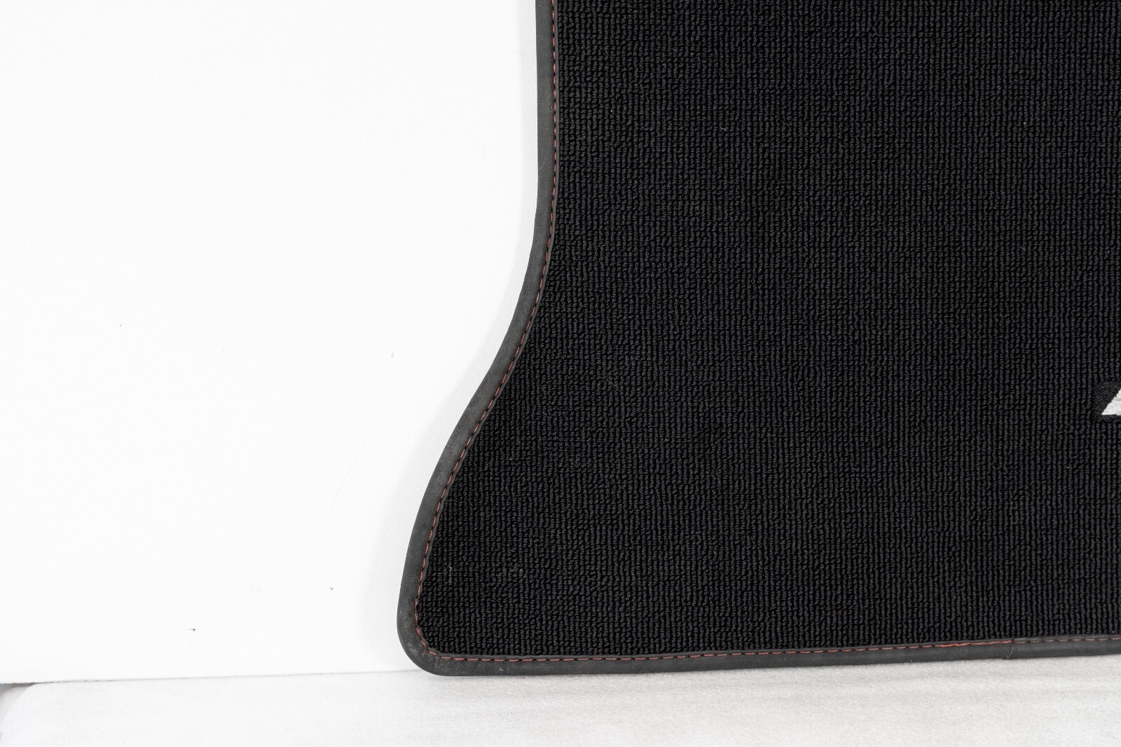 Mercedes CLA250 CLA45 GLA250 GLA45 AMG Floor Mat set OEM with Red stitching – Image 15