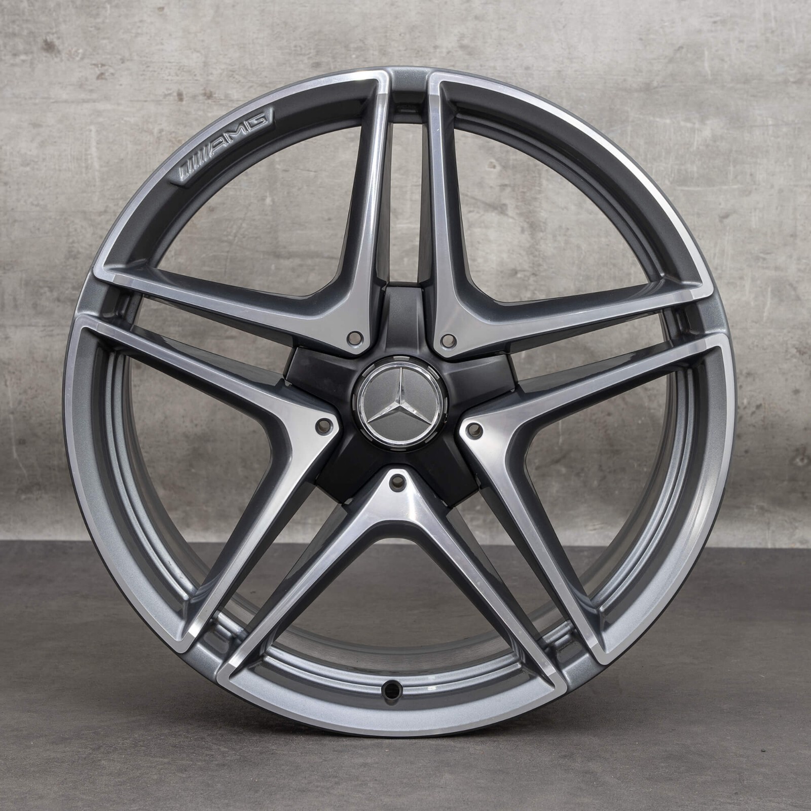 Mercedes CLA45 C63 E63 Rim wheel center cap hub OEM Genuine 0004002400 - Image 5