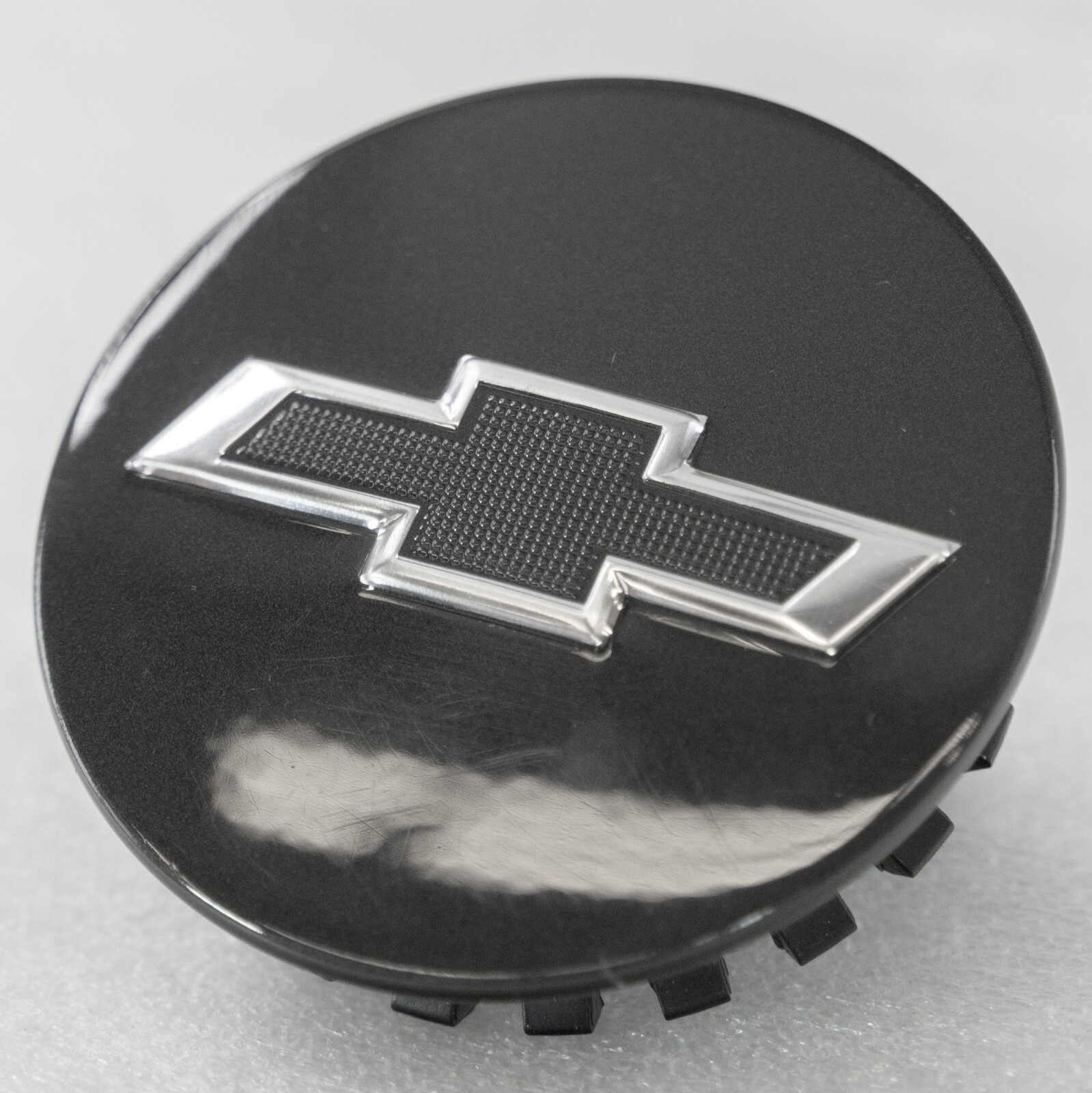 Chevrolet Camaro Center Cap Grey OEM Bowtie Genuine 23115617 9595010 SINGLE