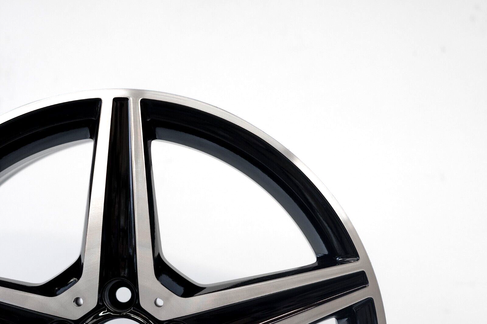 Mercedes C300 C400 18" inch rim REAR AMG OEM 2015 2016 2017 2018 2019 wheel – Image 3