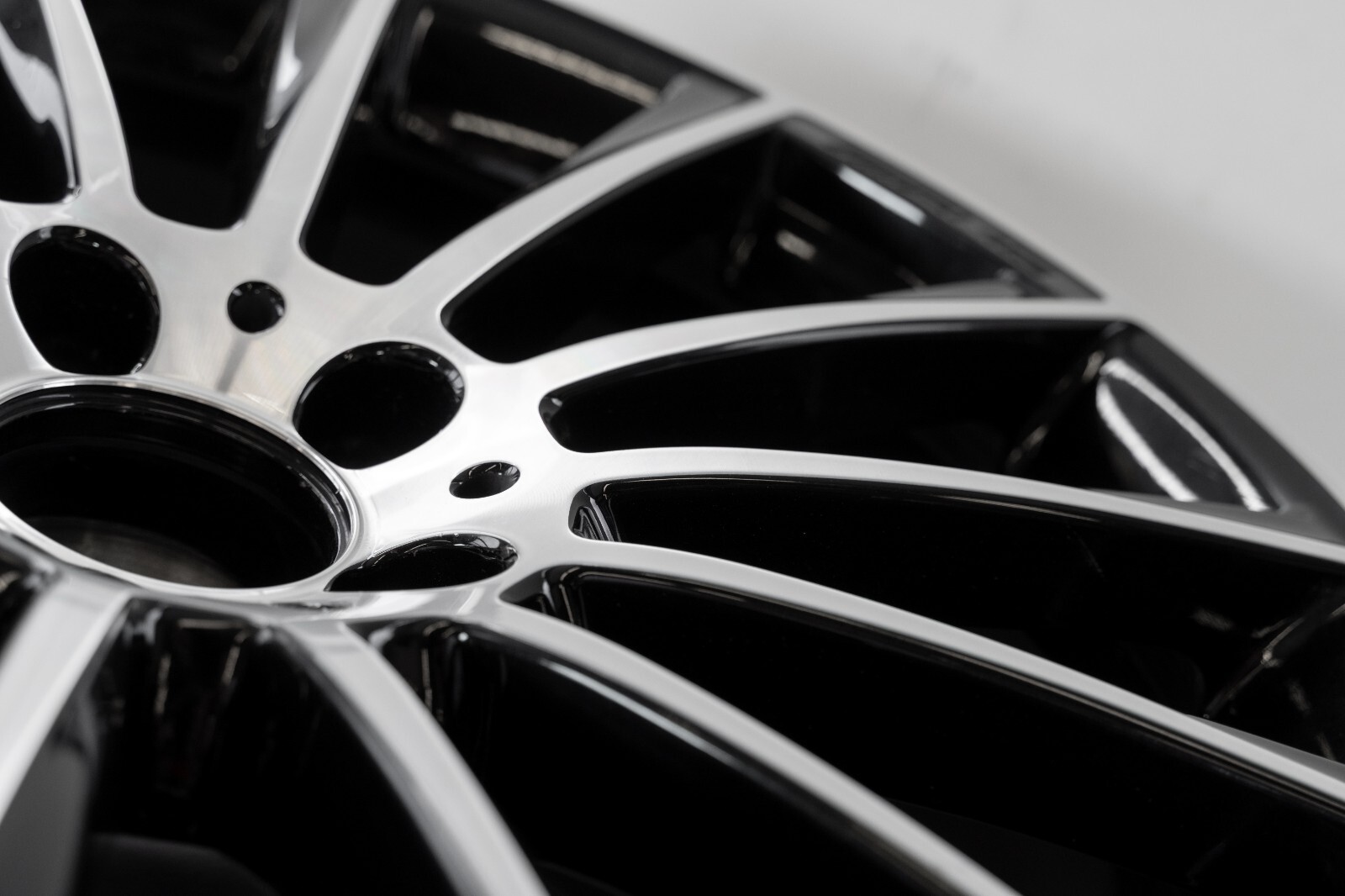 Mercedes S550 S560 20" inch Rear Rim OEM 2014-2020 Genuine Original AMG Wheel - Image 14