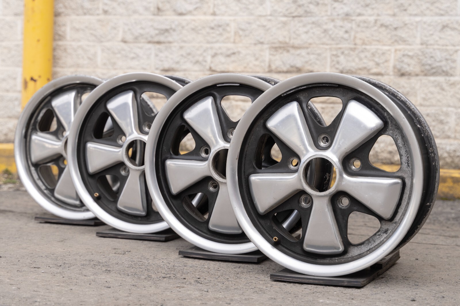 Porsche 911 912 14" inch rim OEM 1964-1969 Genuine Original Fuchs Wheel set - Image 2