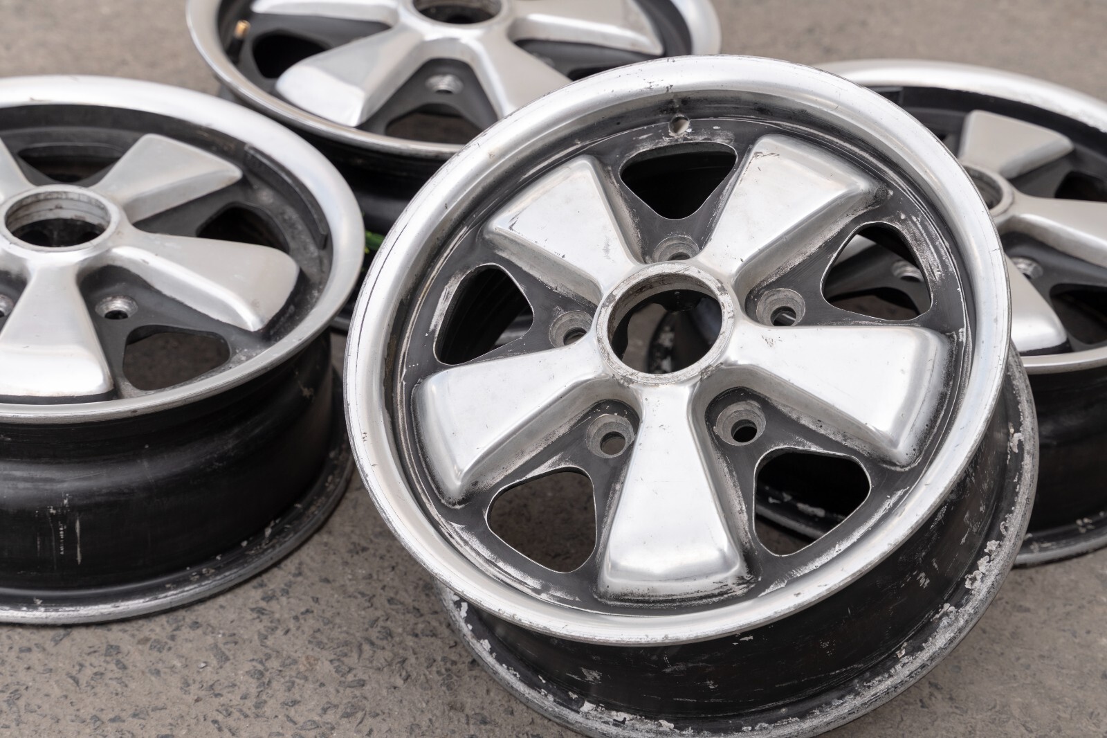 Porsche 911 912 14" inch rim OEM 1964-1969 Genuine Original Fuchs Wheel set - Image 16
