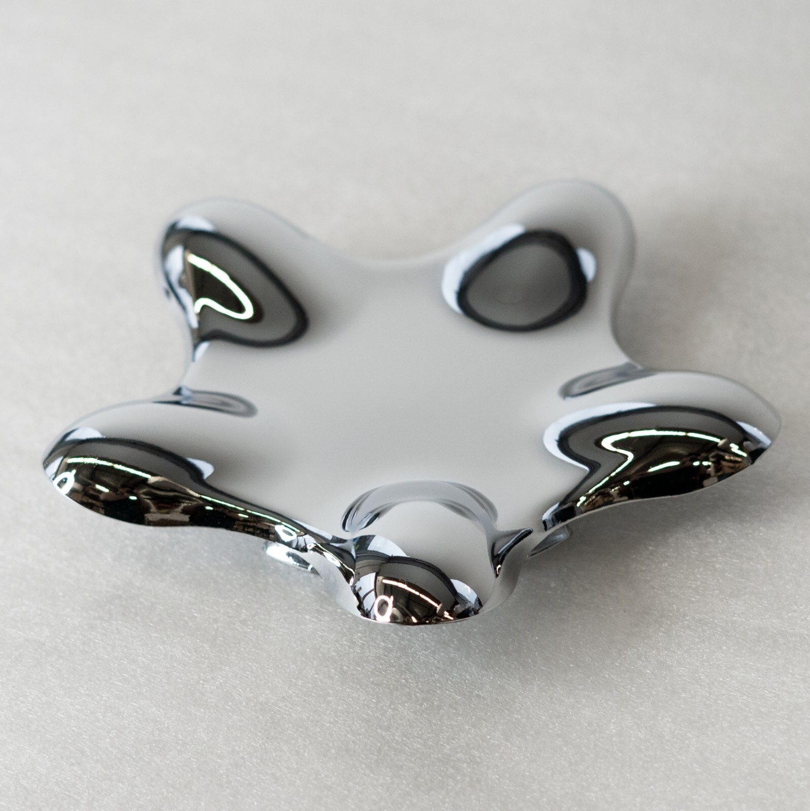 Plymouth Prowler OEM Genuine Factory Chrome Center cap 4865352AB 4865352AA