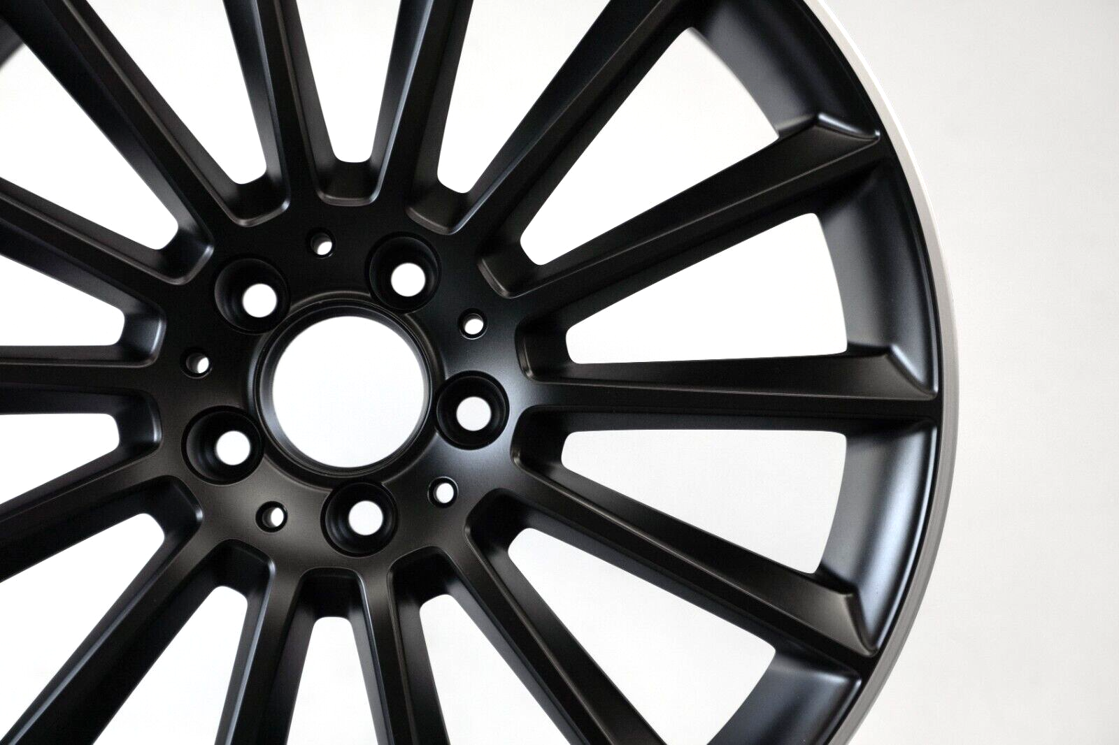 Mercedes A35 AMG 19" inch rim OEM 2019 2020 2021 2022 Genuine Original wheel - Image 4