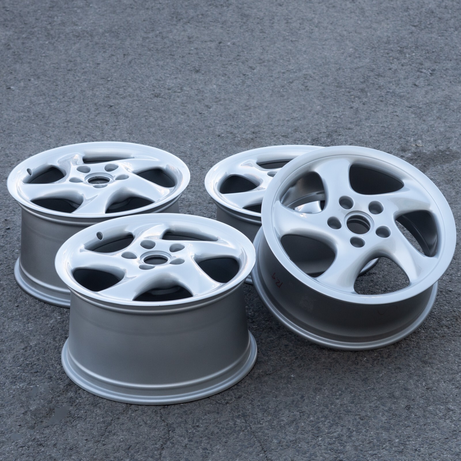 Porsche 911 993 996 Carrera 18" inch rim OEM Hollow Spoke Narrow body Wheel SET - Image 2