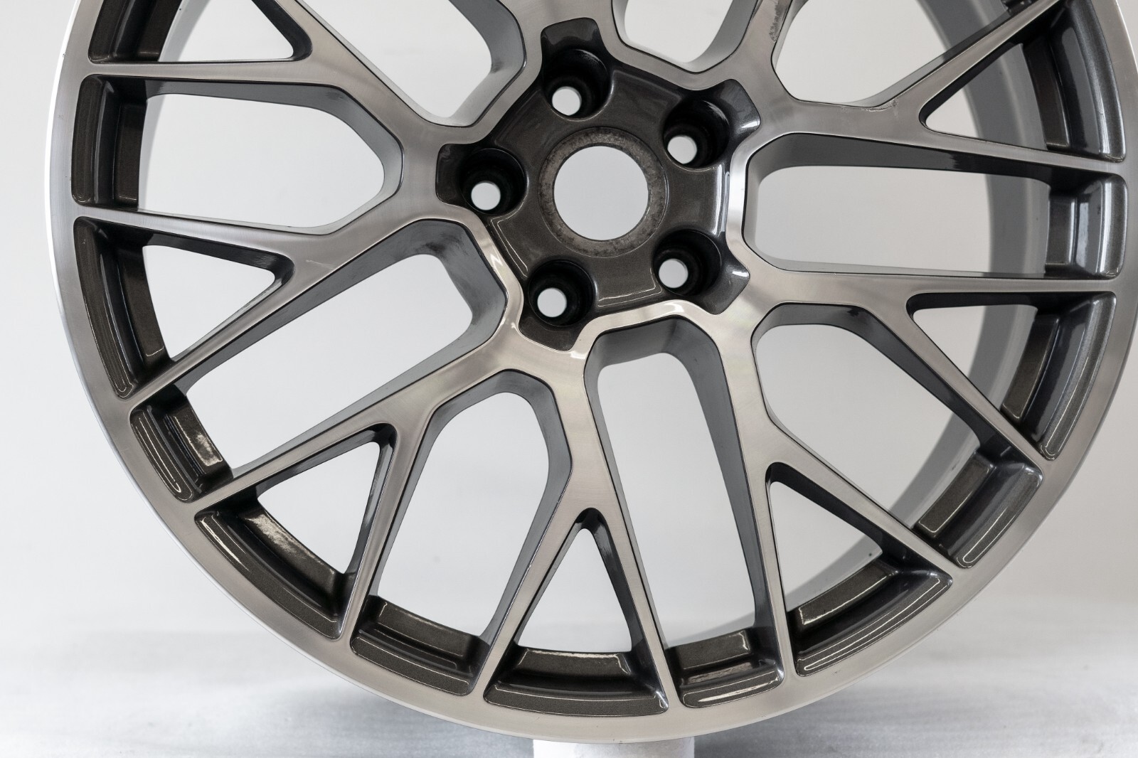 Porsche Macan 20" inch Front rim OEM 2015 2016 2017 2018 RS Spyder Wheel - Image 5