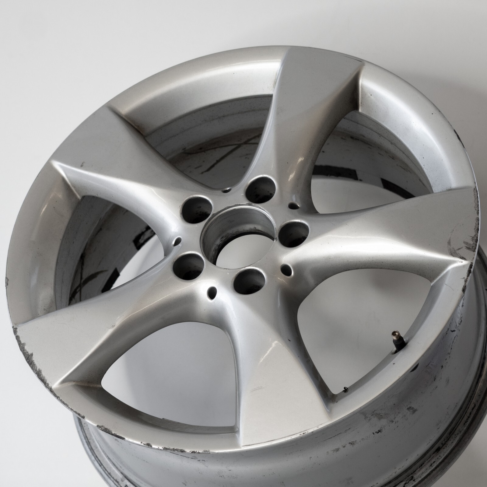 Mercedes B250 17" inch rim OEM 2012 2013 2014 2015 2016 2017 2018 Genuine Wheel