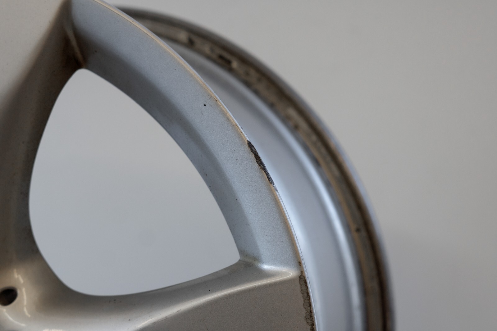 Mercedes B250 17" inch rim OEM 2012 2013 2014 2015 2016 2017 2018 Genuine Wheel - Image 7