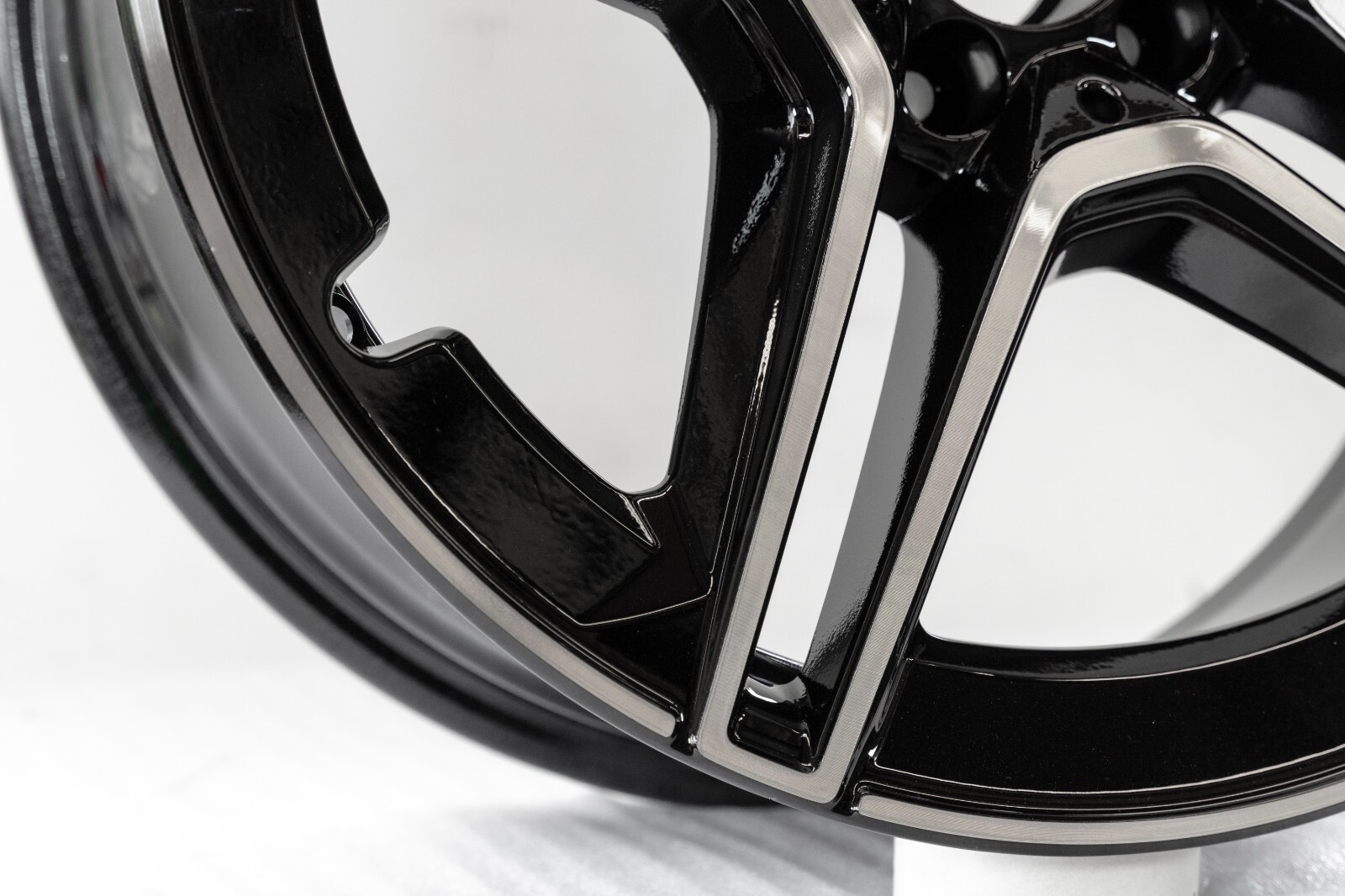 Mercedes CLS53 AMG 19" inch Front rim OEM 2019-2023 Genuine Original wheel – Image 10