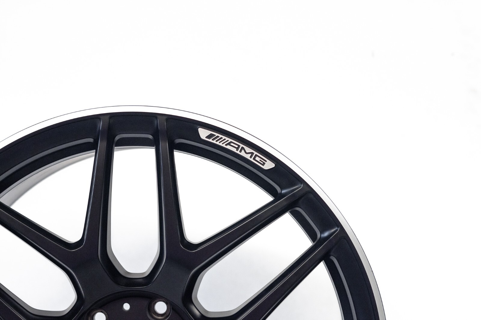 Mercedes E63 E63S AMG 20" Front rim OEM 2018-2023 Original factory wheel - Image 4