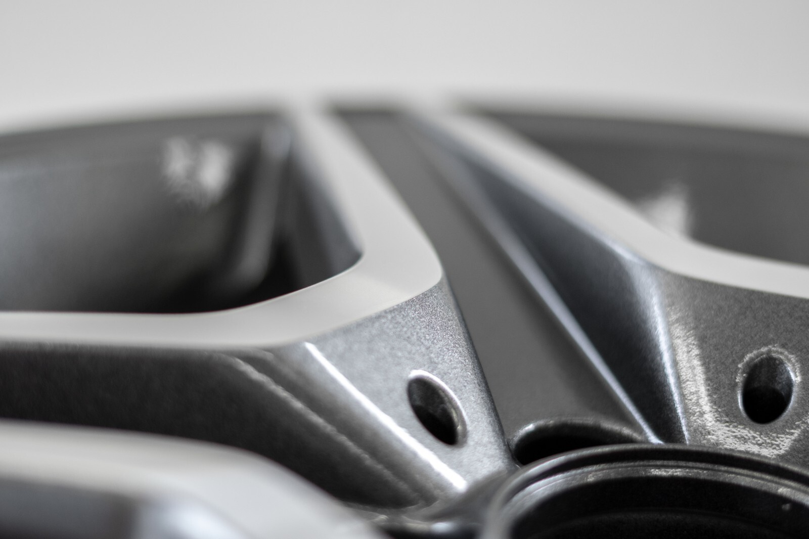 Mercedes C63 AMG 18" inch Rear rim OEM 2008 2009 2010 2011 2012 2013 2014 Wheel – Image 11