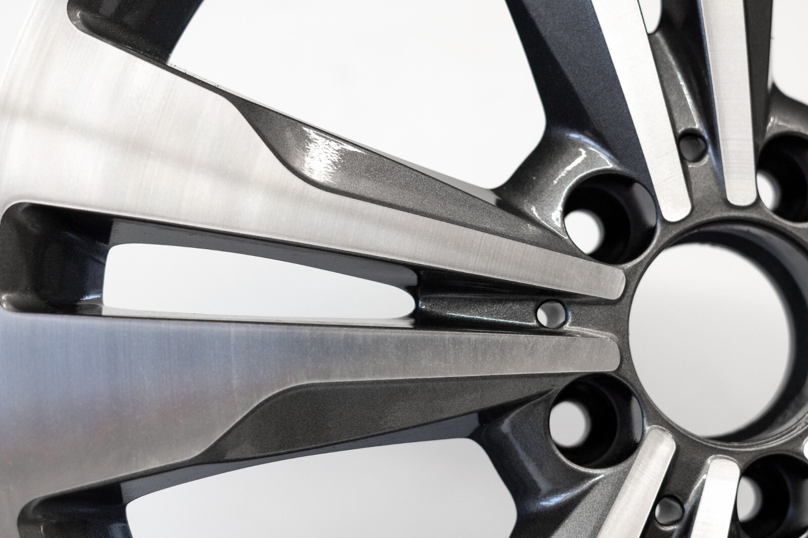 Mercedes E350 E550 Coupe 18" inch Front rim OEM 2010 2011 2012 2013 Wheel – Image 7