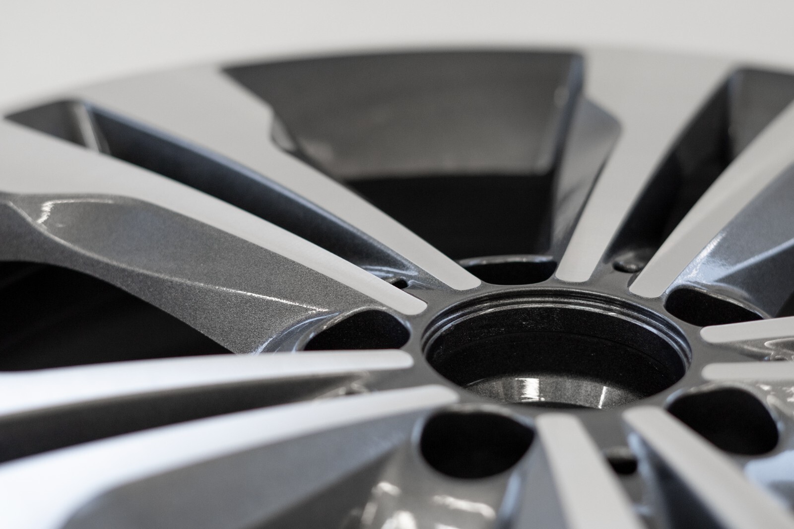 Mercedes E350 E550 Coupe 18" inch Front rim OEM 2010 2011 2012 2013 Wheel – Image 13