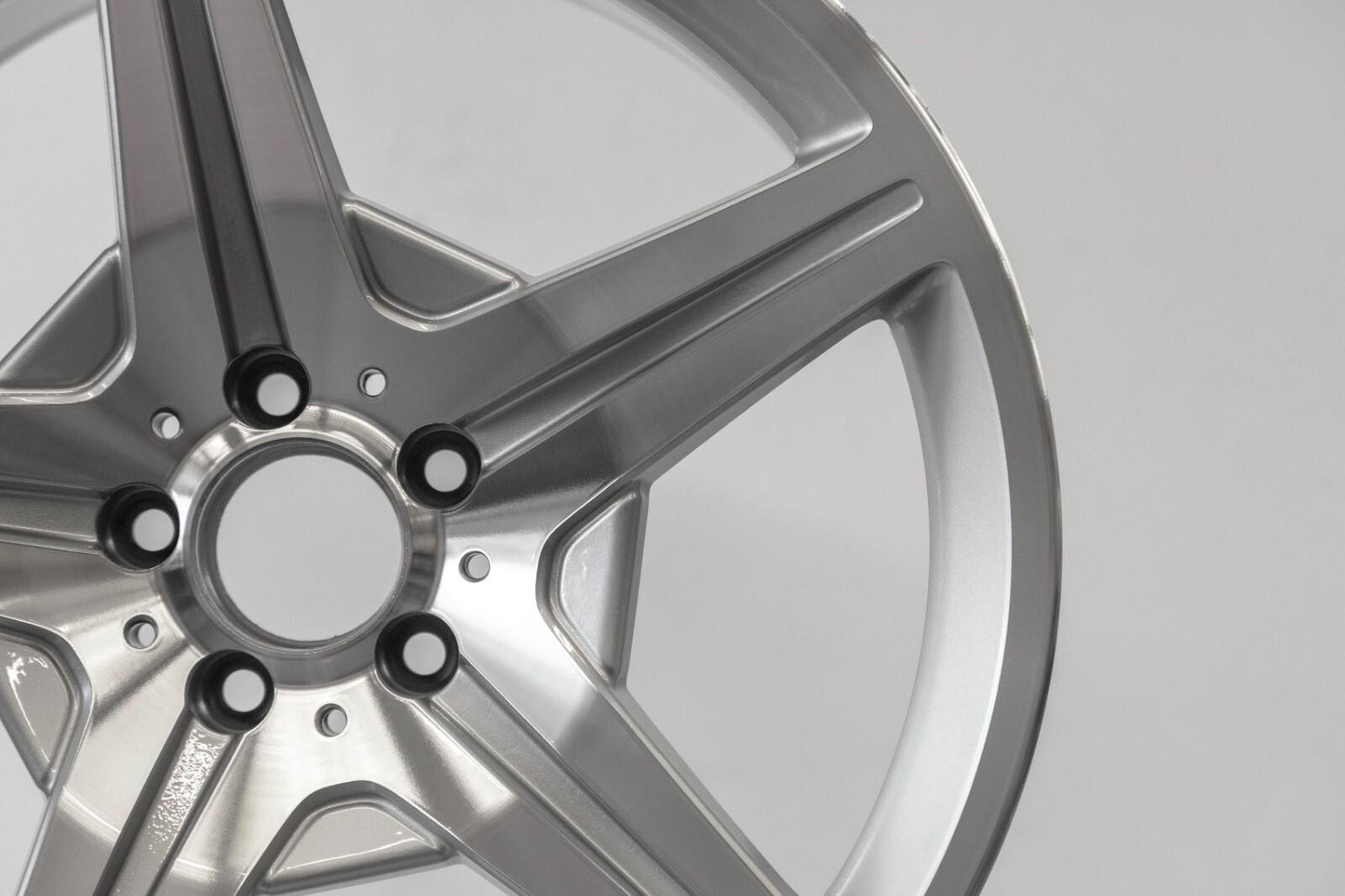 Mercedes SL550 19" inch Rear rim OEM 2008 2009 2010 2011 Original R230 AMG Wheel - Image 4