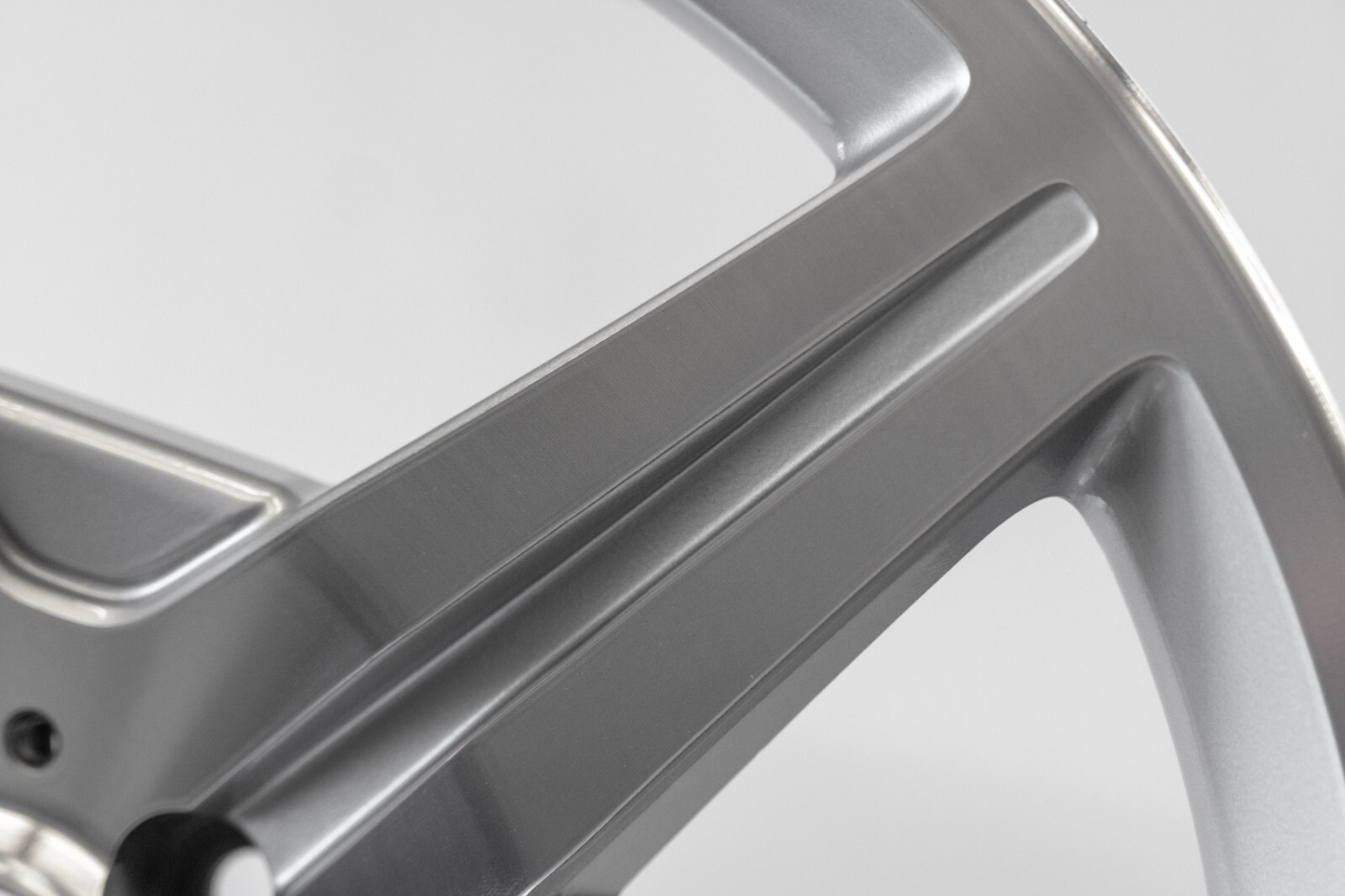 Mercedes SL550 19" inch Rear rim OEM 2008 2009 2010 2011 Original R230 AMG Wheel - Image 7