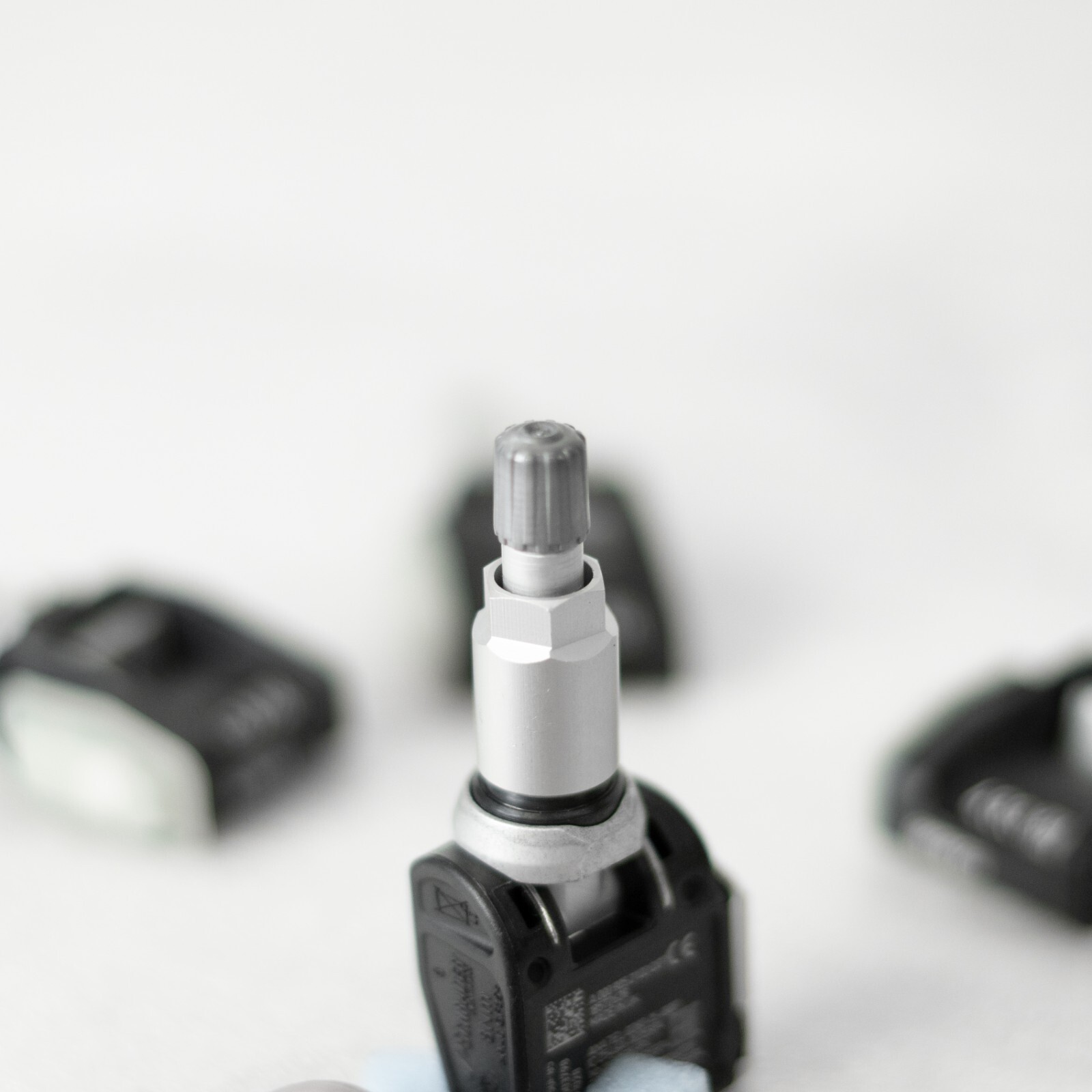 Mercedes E300 E63s CLS53 G63 GT63s AMG TPMS Sensor OEM 2017-2023 Genuine SET - Image 6