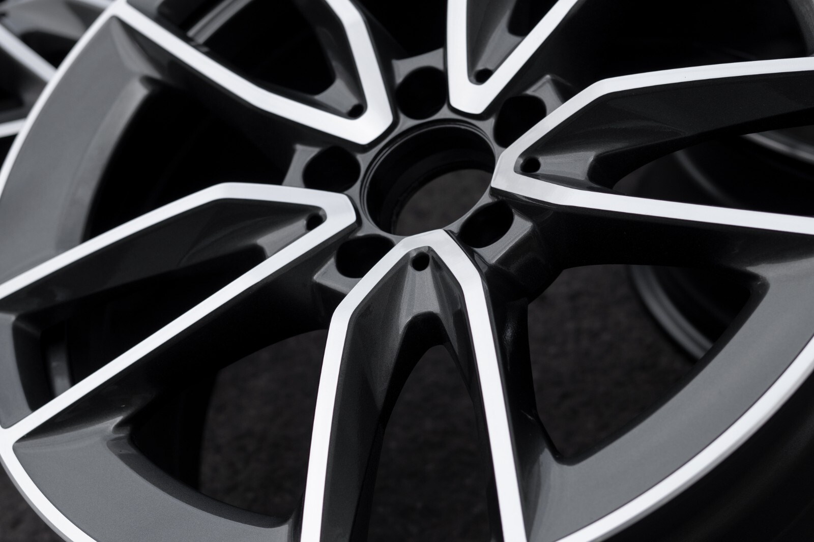 Mercedes C300 C450 C43 AMG 19" Inch OEM 2015-2022 Genuine Original wheel set – Image 18