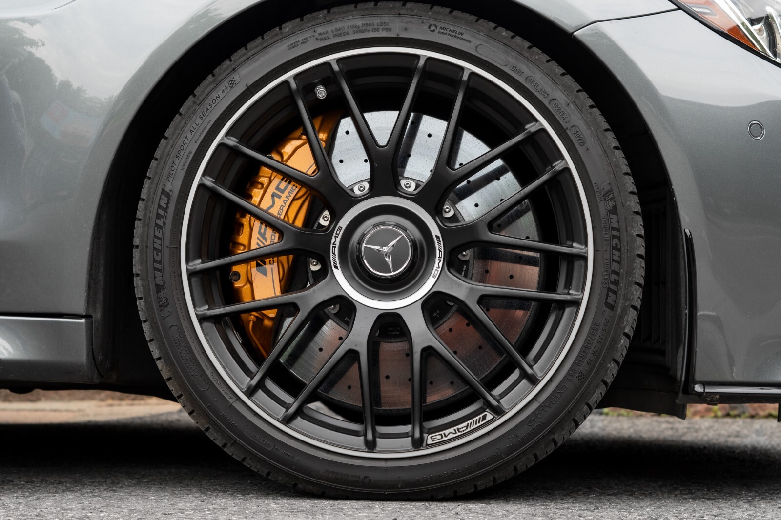 Mercedes Benz C63s E63s CLS63s AMG OEM Genuine Black center cap wheel hub cover - Image 4