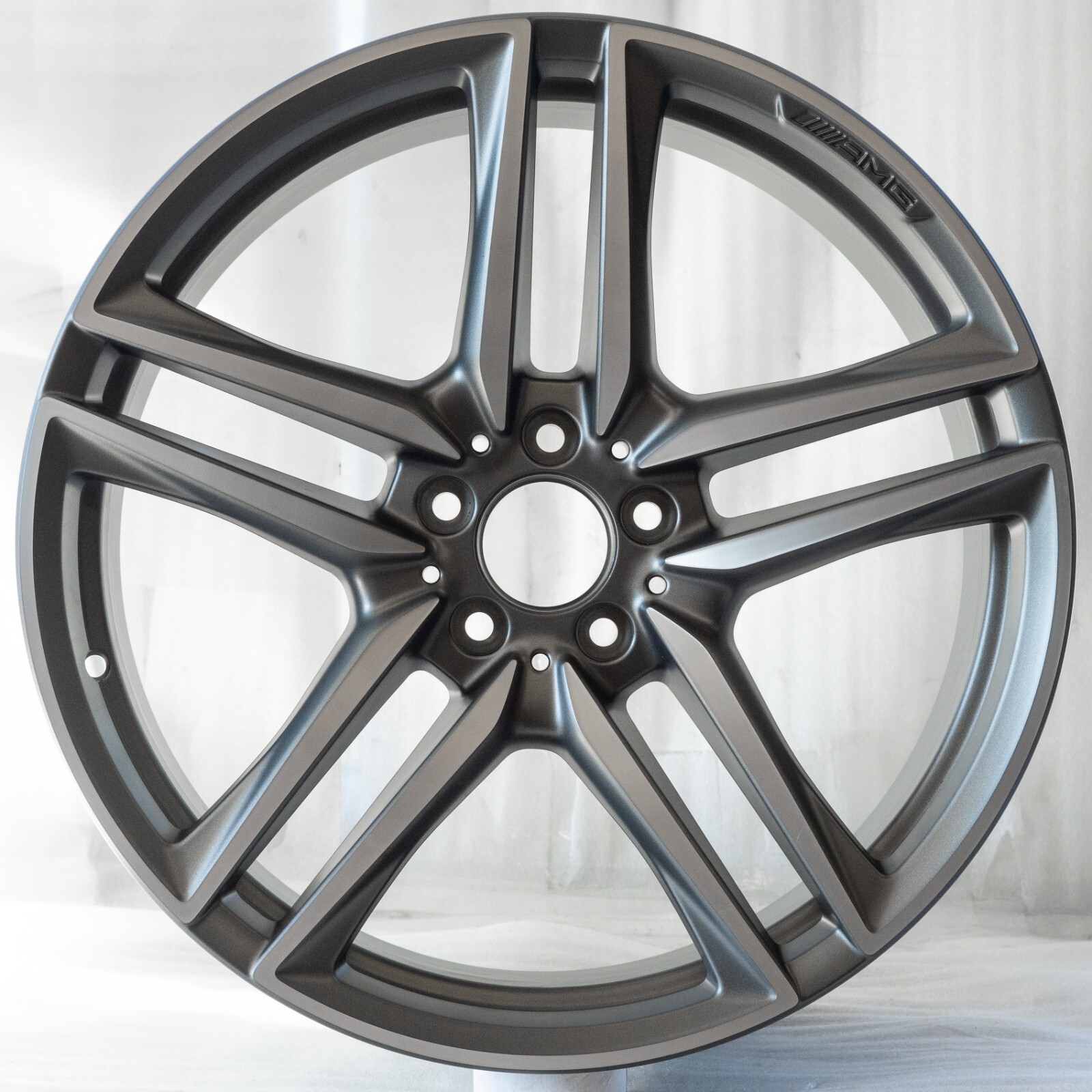 Mercedes E63s AMG 20" Front rim OEM 2018 2019 2020 2021 Genuine Factory wheel - Image 2