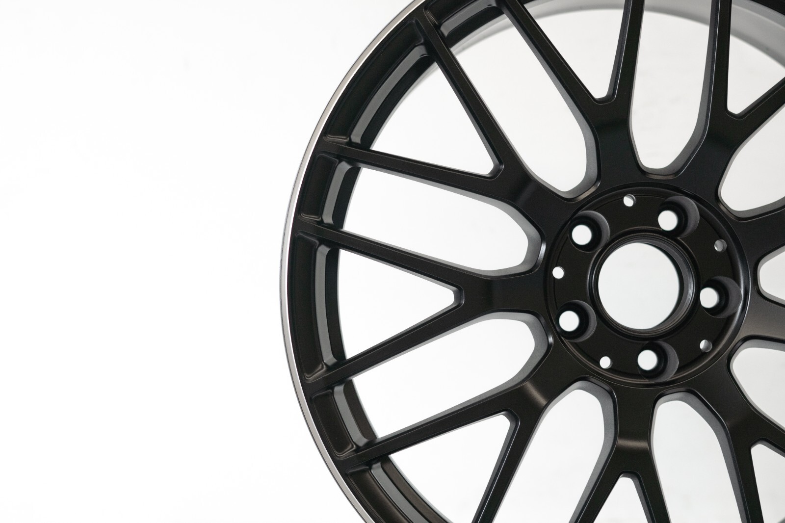 Mercedes C63 C63s AMG 19" inch Front OEM 2017 2018 2019 2020 2021 Original wheel - Image 4