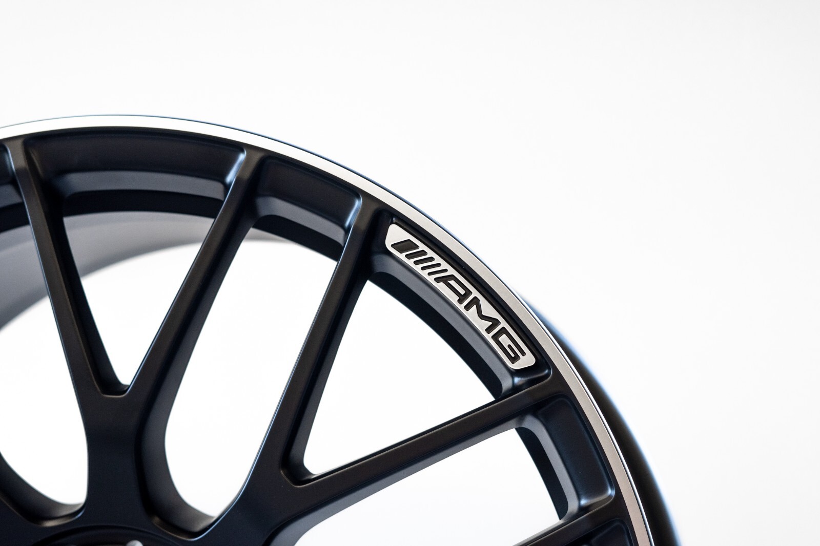 Mercedes C63 C63s AMG 19" Front rim OEM 2015 2016 2017 2018 2019 2020 2021 Wheel - Image 3