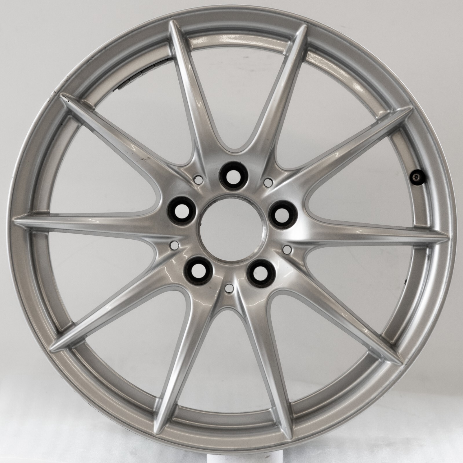 Mercedes A220 A250 17" inch rim OEM Alloy Wheel 2464010102 - Single - Image 2