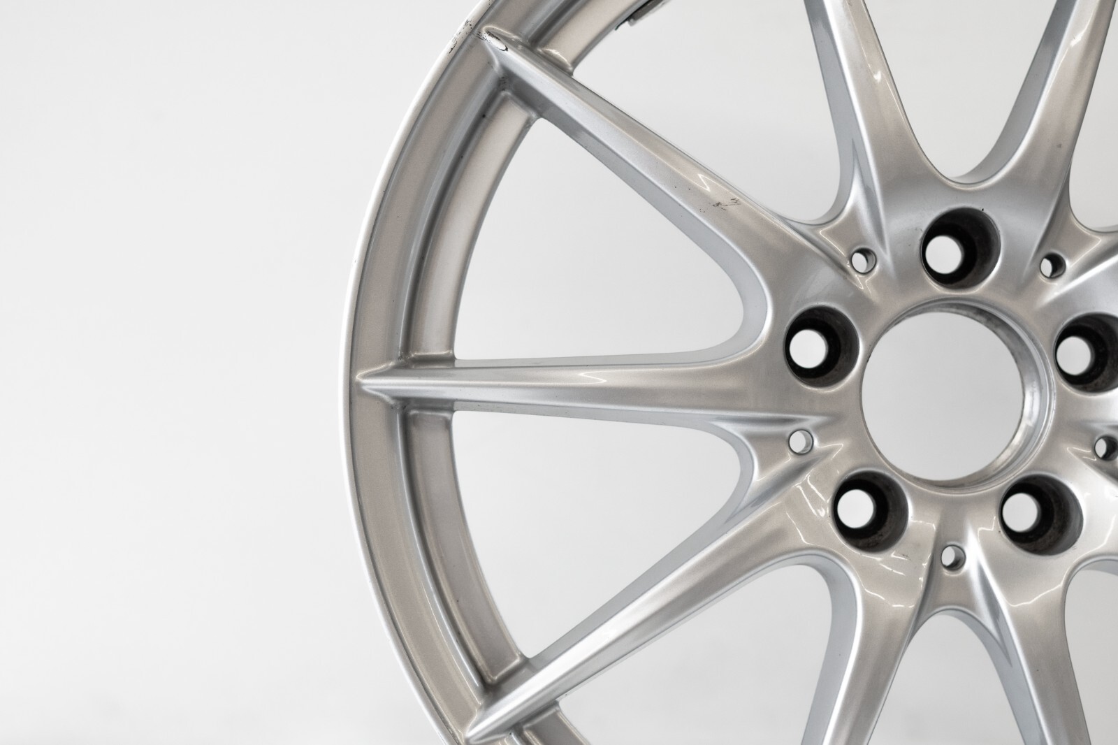 Mercedes A220 A250 17" inch rim OEM Alloy Wheel 2464010102 - Single - Image 4