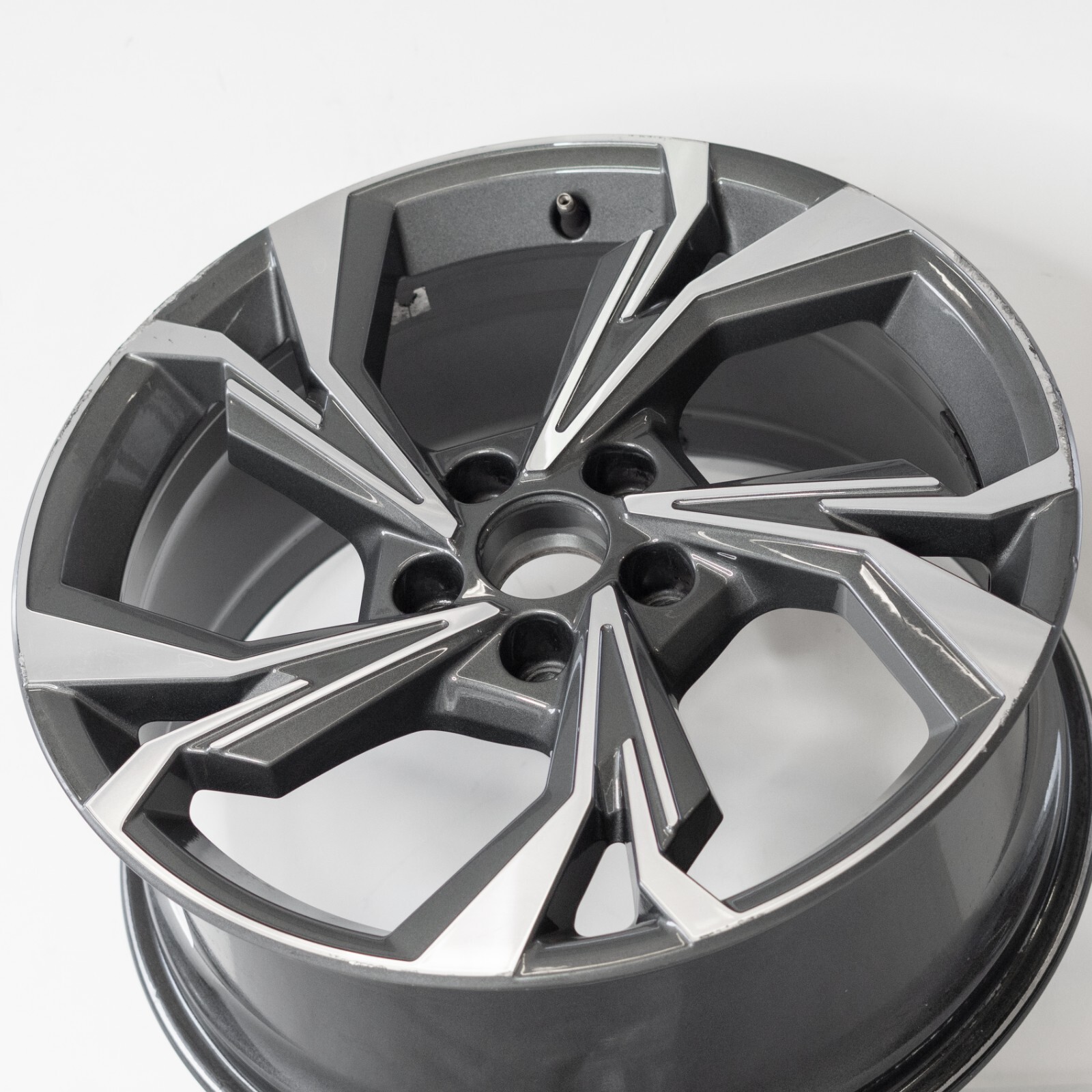 Audi A3 18" inch rim OEM 2022 2023 Genuine Original Wheel 8Y601025H 12090