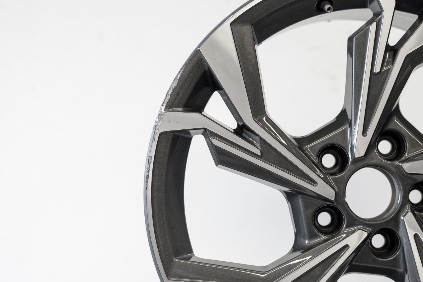 Audi A3 18" inch rim OEM 2022 2023 Genuine Original Wheel 8Y601025H 12090 – Image 4