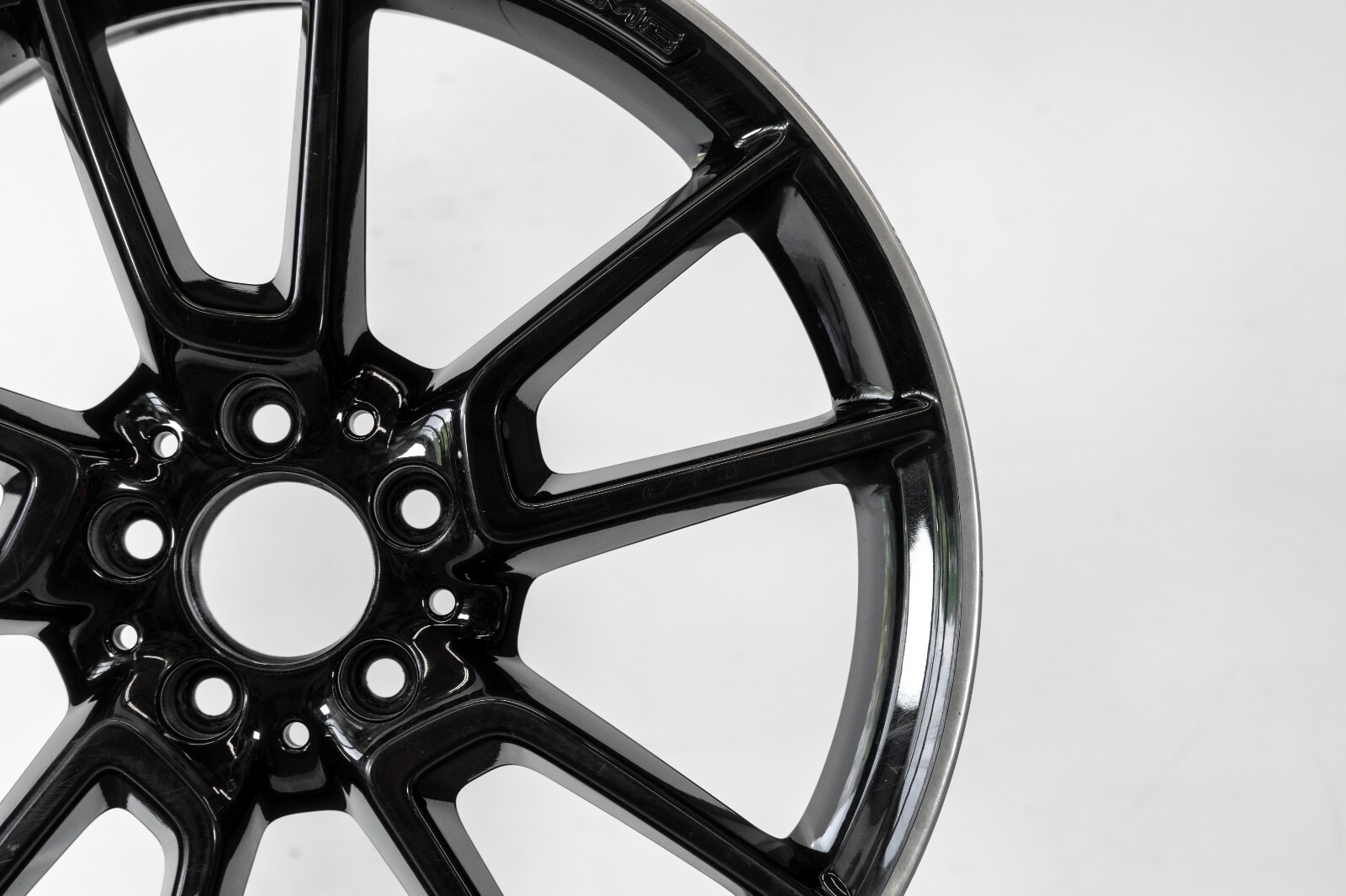 Mercedes C300 C400 19" inch Front Rim OEM 2015-2022 Genuine Original AMG Wheel - Image 4