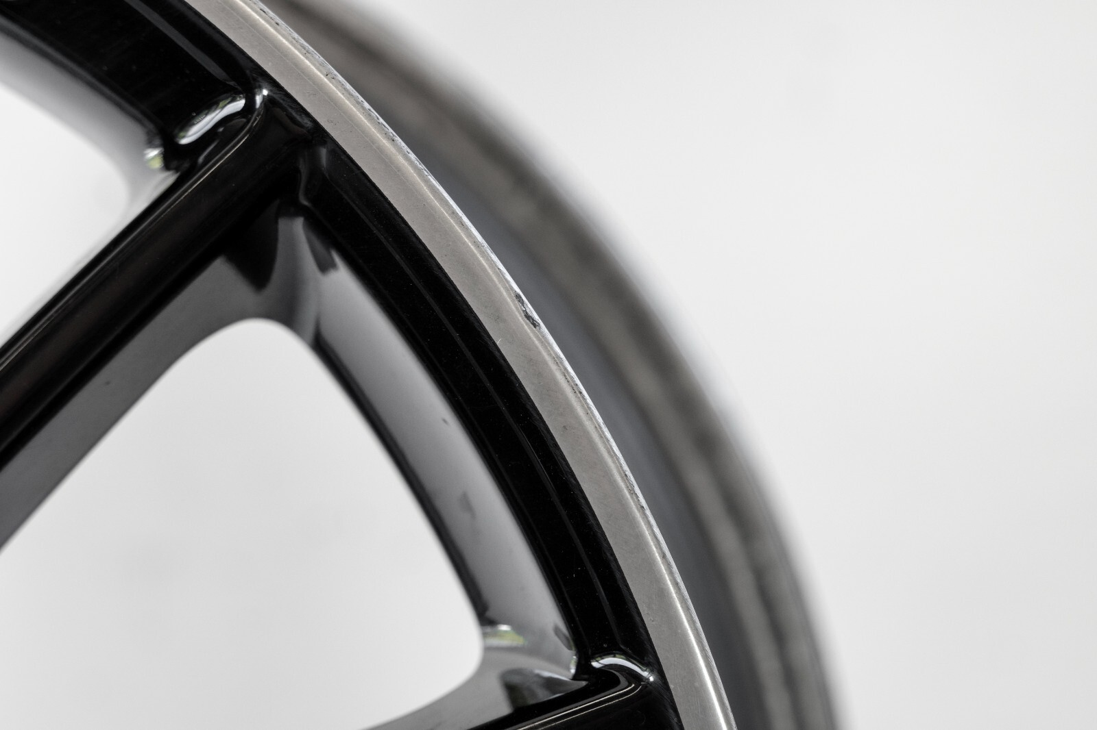 Mercedes C300 C400 19" inch Front Rim OEM 2015-2022 Genuine Original AMG Wheel - Image 14