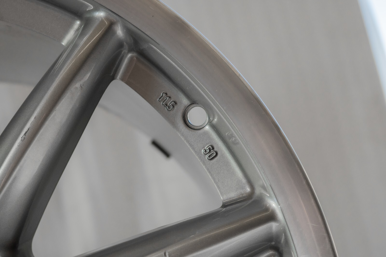 Porsche Carrera 4S Turbo S 19" inch Rear OEM 2009 2010 2011 2012 2013 Mag wheel – Image 3