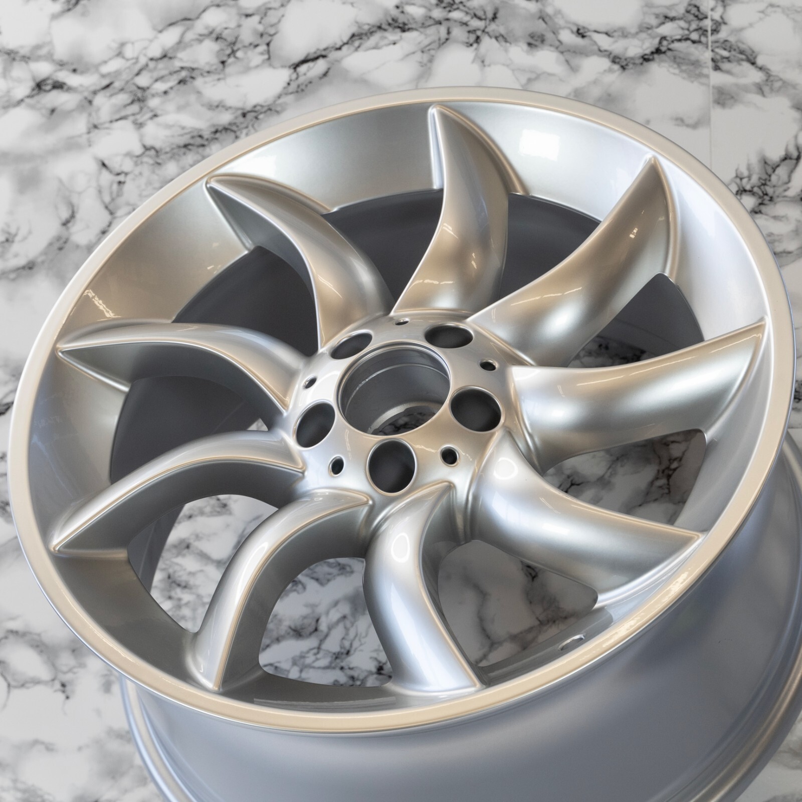 Mercedes McLaren SLR 19" inch Front Right rim OEM 2004-2010 Genuine Wheel