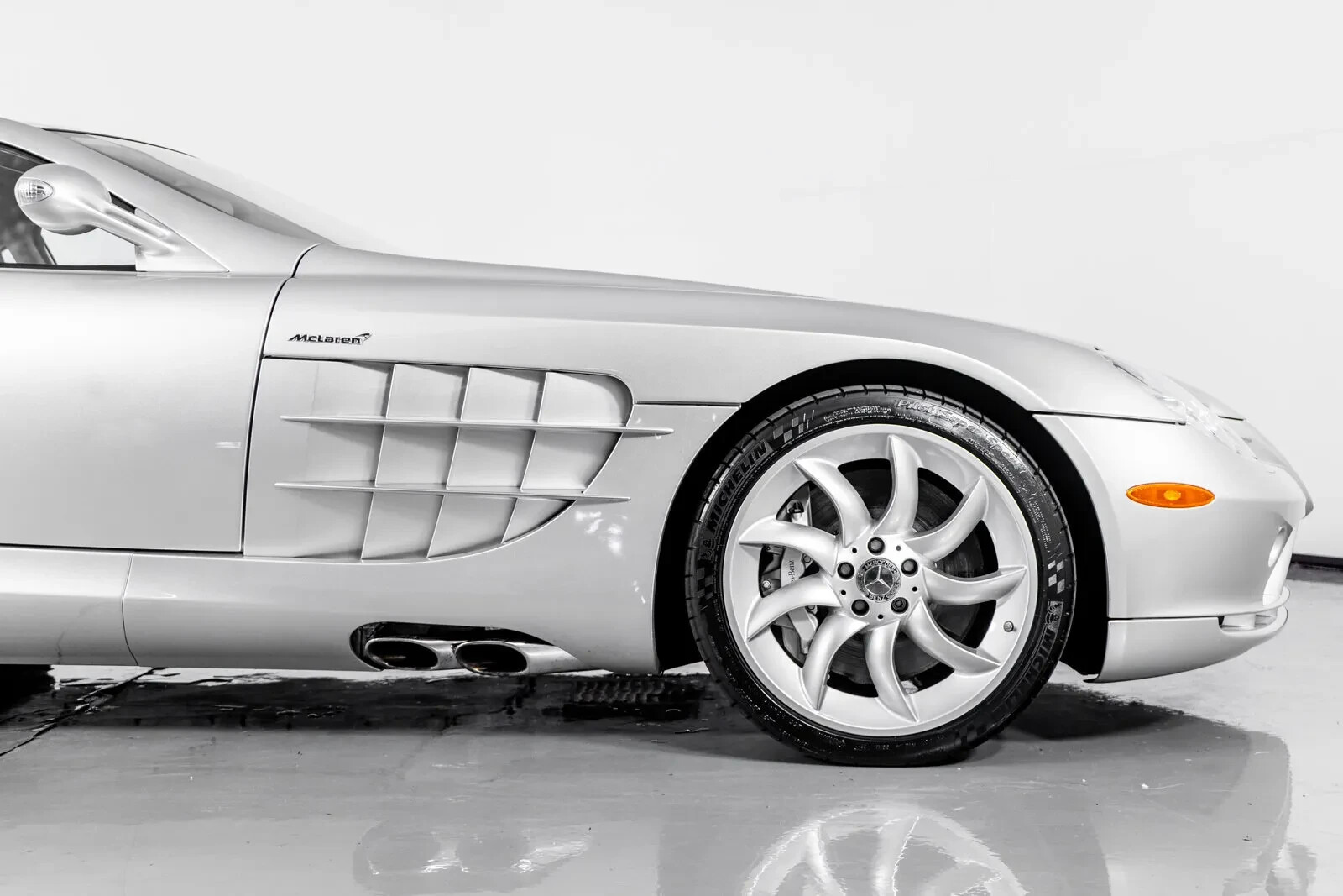 Mercedes McLaren SLR 19" inch Front Right rim OEM 2004-2010 Genuine Wheel - Image 20