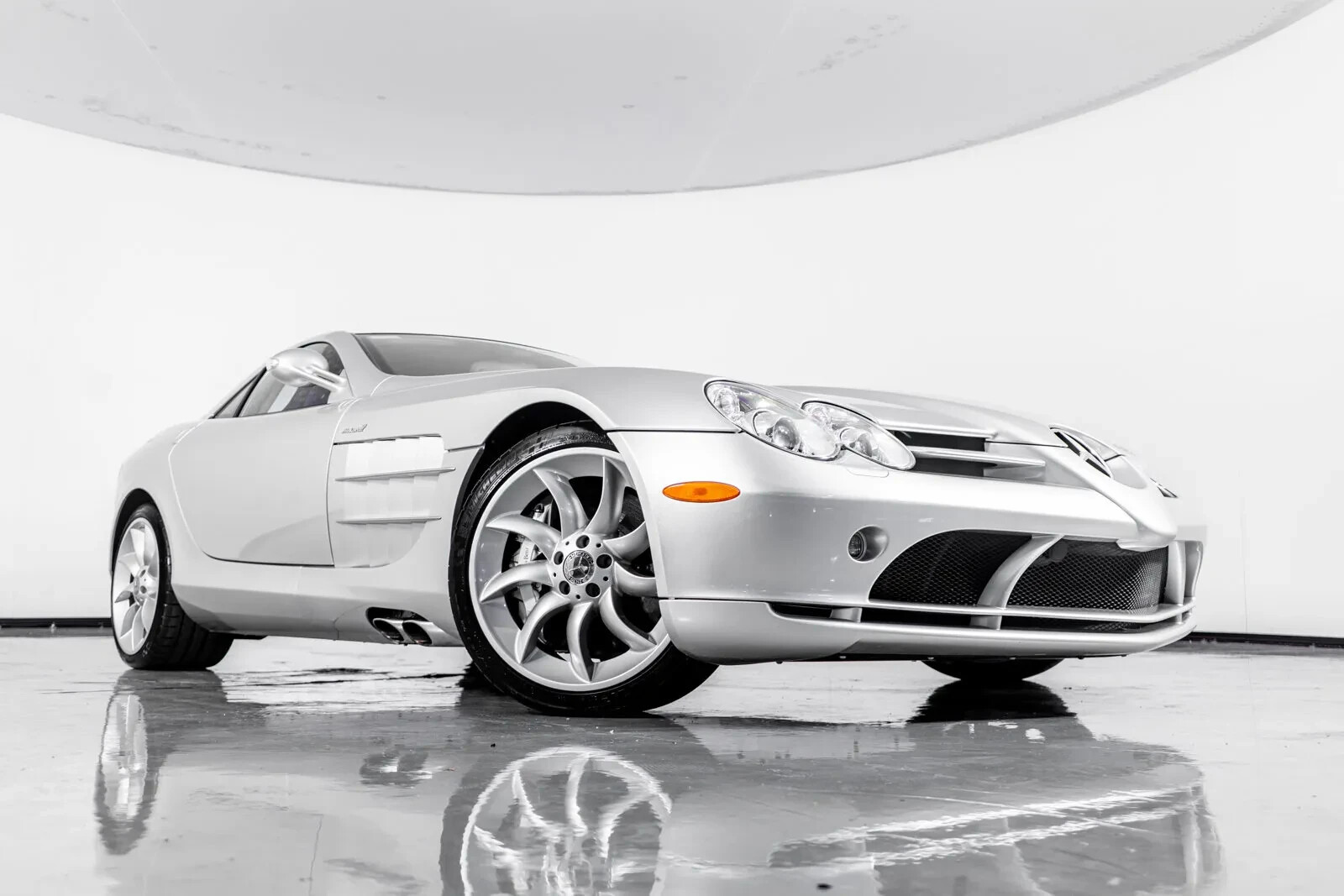 Mercedes McLaren SLR 19" inch Front Right rim OEM 2004-2010 Genuine Wheel - Image 22